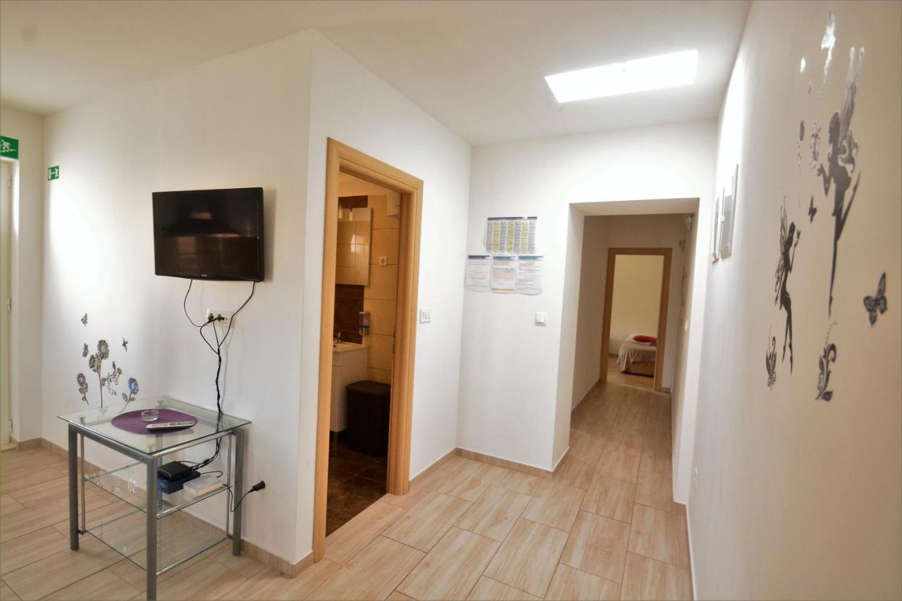 Kala And Tina Apartments Подстрана Екстериор снимка