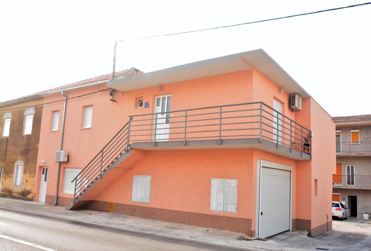Kala And Tina Apartments Подстрана Екстериор снимка